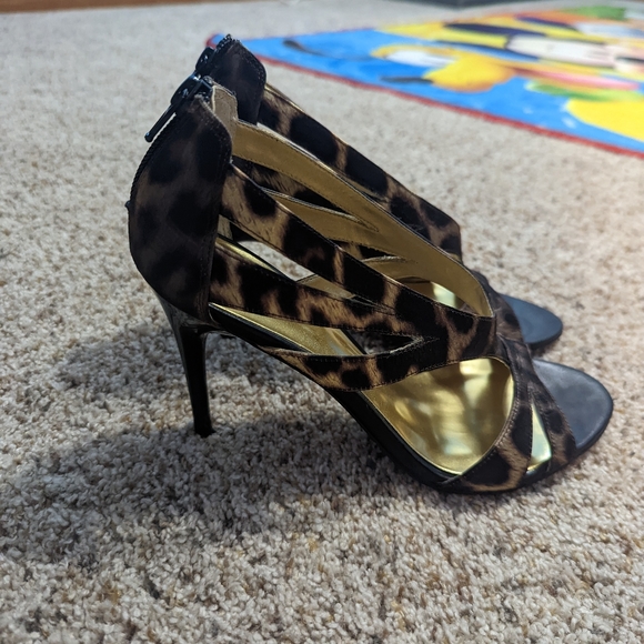 Heels size 7 - Picture 4 of 4